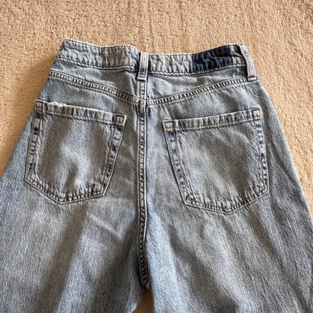 Hollister Ultra High-Rise Baggy Jeans 25 L - Picture 6 of 9